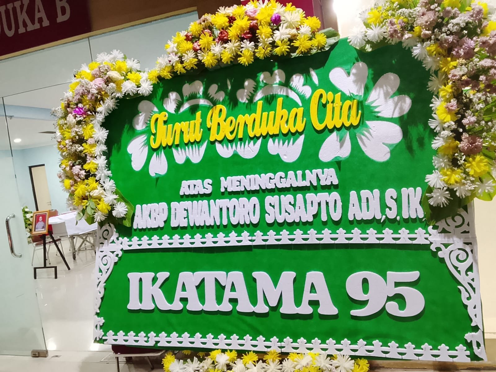 karangan bunga malang